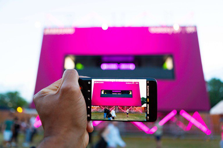 Samsung’s Galaxy S9 Super Slow-mo Selfie Experience Hits UK Music Festivals This Summer