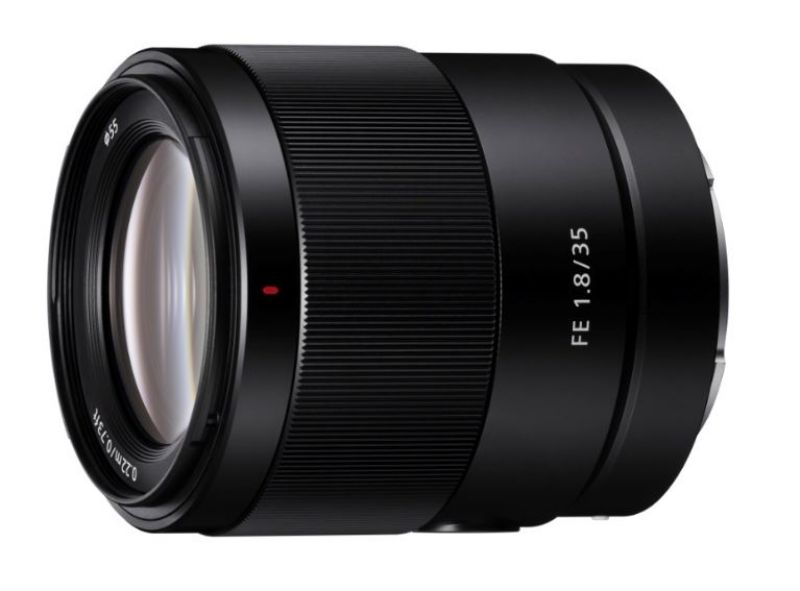 Sony FE 1.8-35 lens 1