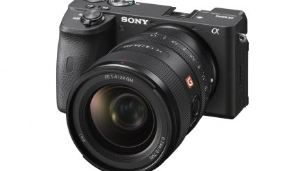 Read Sony grows its APS-C Mirrorless Camera Line-up with Launch of Two New Models and two new lenses