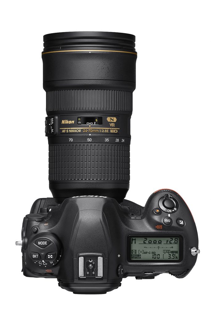 Nikon D6 top