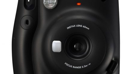 Read Fujifilm instax Mini 11 Charcoal Grey Instant Camera