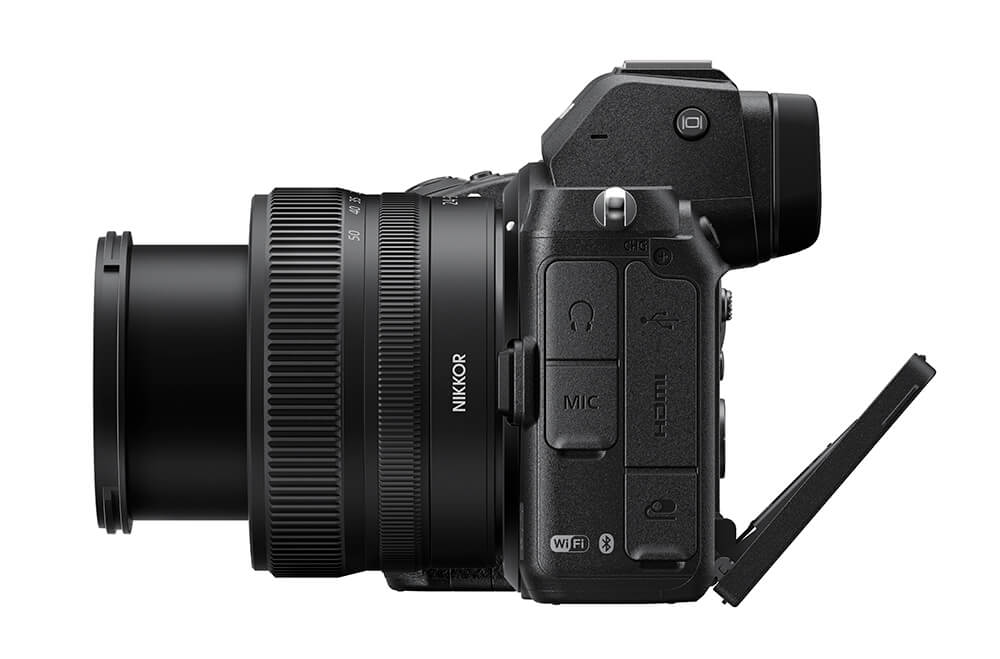 Nikon Z 5 24-50mm right tilt screen 2