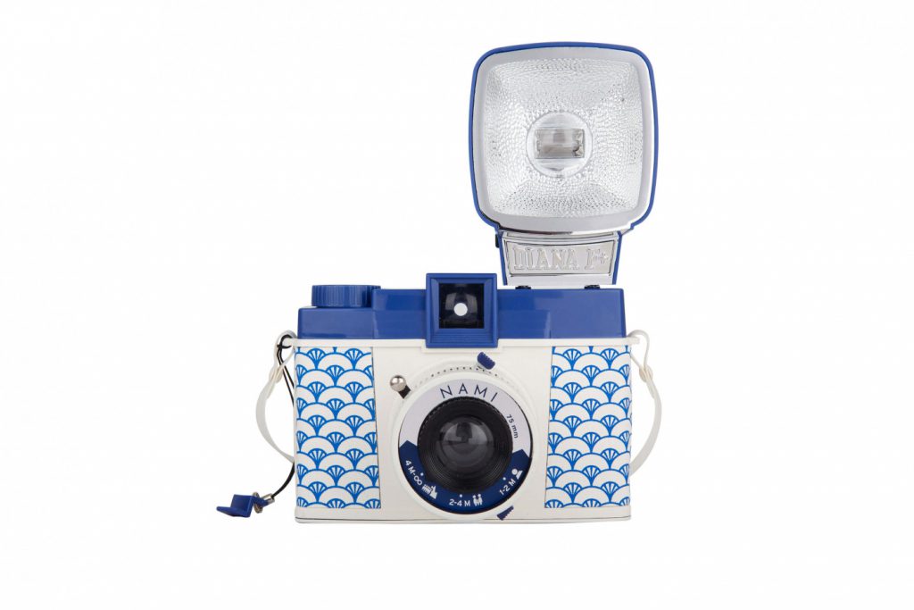 DianaF+-nami_with-flash_front copy