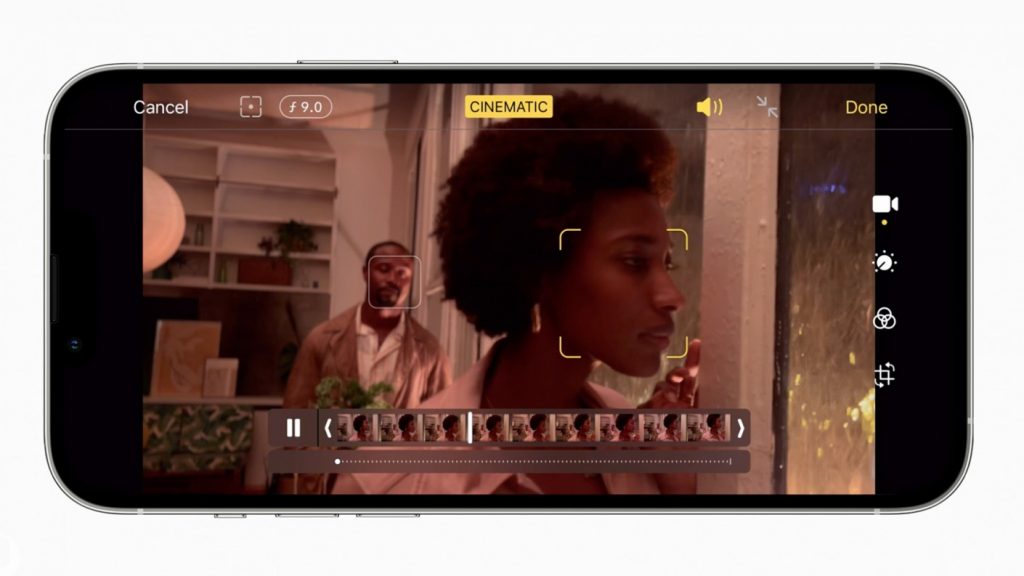 Apple_iPhone-13-Cinematic-Mode