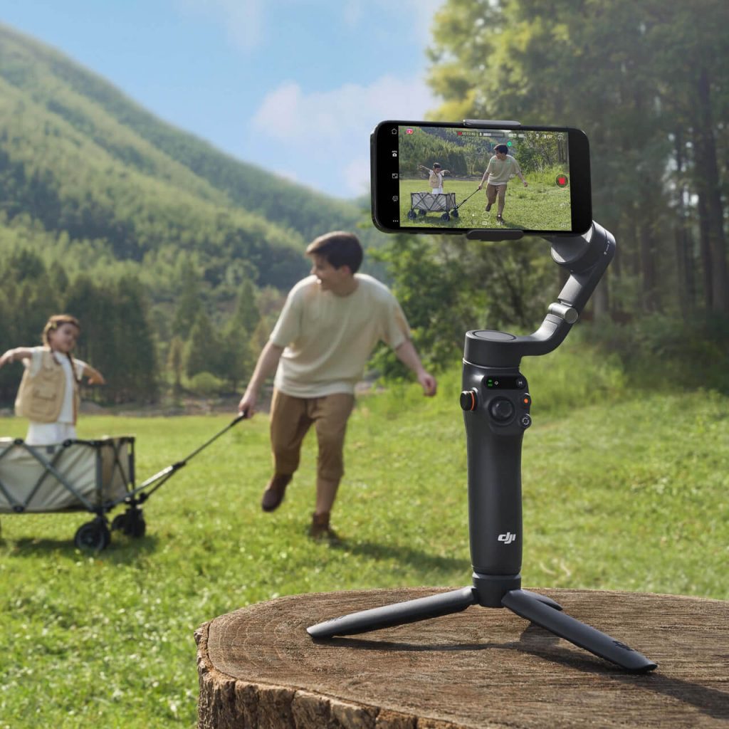 DJI OSMO Mobile 6 lifestyle